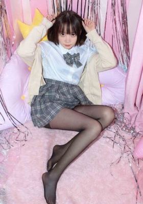 中文字幕有乳无码-双语中字国产在线观看