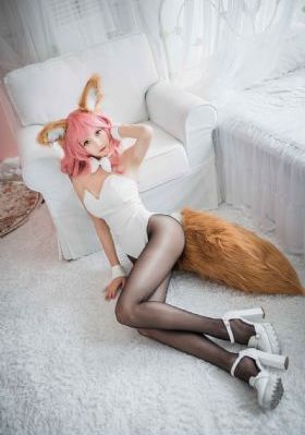 伊人亚洲-免费云播完整无删减版