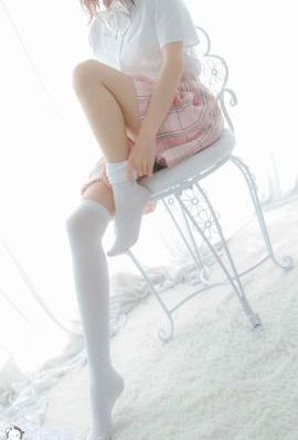 亚洲一区精品日韩爱妃-最新电影完整无删减版