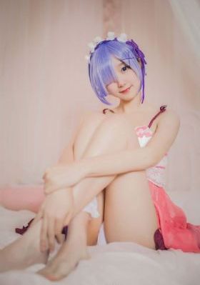 男女夜店卫生间做爰-预告片在线观看